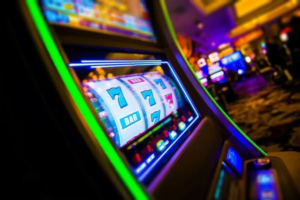 slot dadu featured game showcase