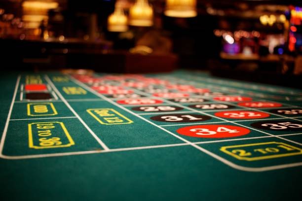 Live draw countdown timer and results display on slot dadu